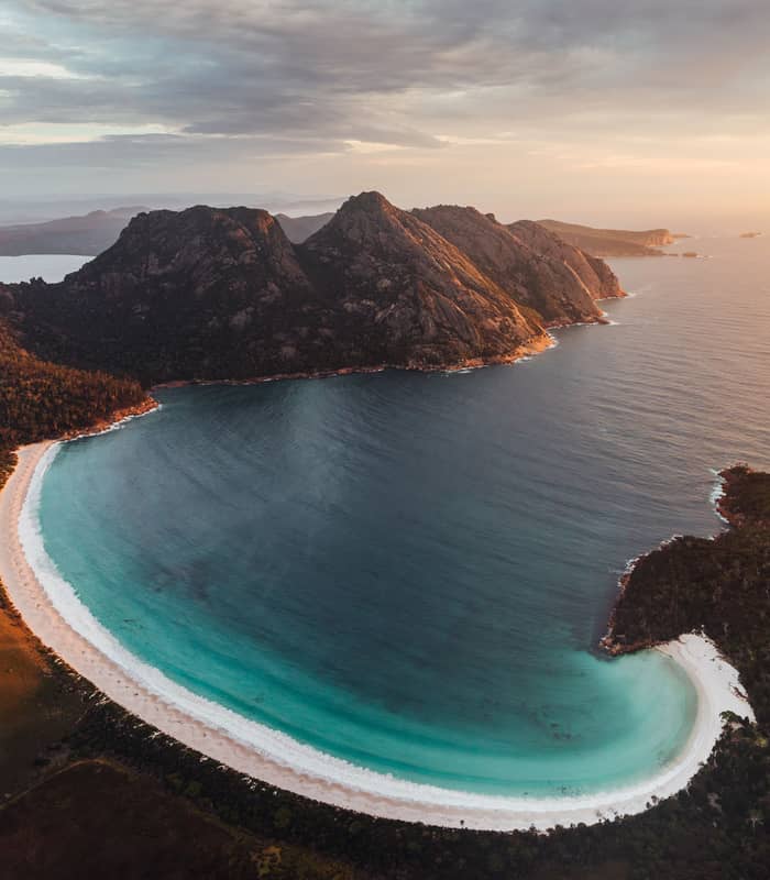 Tourism-Tasmania-Wineglass-Bay–TAS–Freycinet-National-Park–Hero-Dec-2025