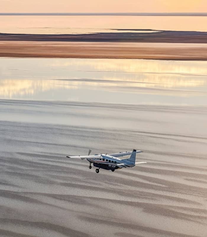 Outback-spirit-lake-eyre-south-australia-tours_9_.jpg